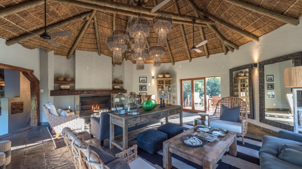 Inzolo Game Lodge Sidbury