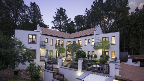 Mont D'or Bohemian Guest House Pretoria