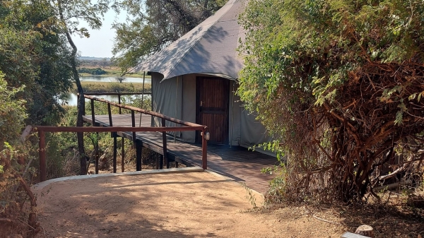 Taranga Safari Lodge