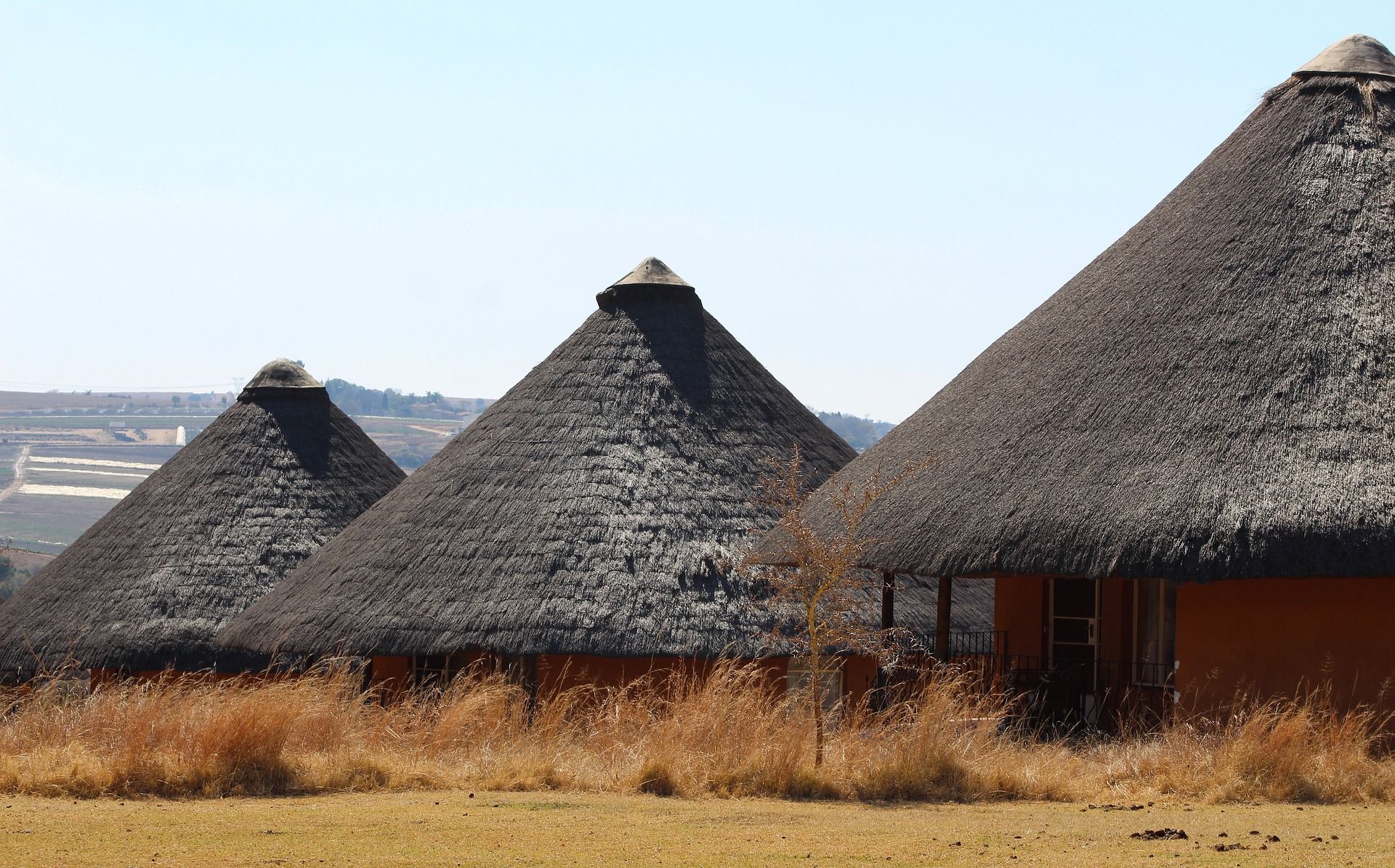 Belinda_Cave__african-huts-5509918_1920.jpg