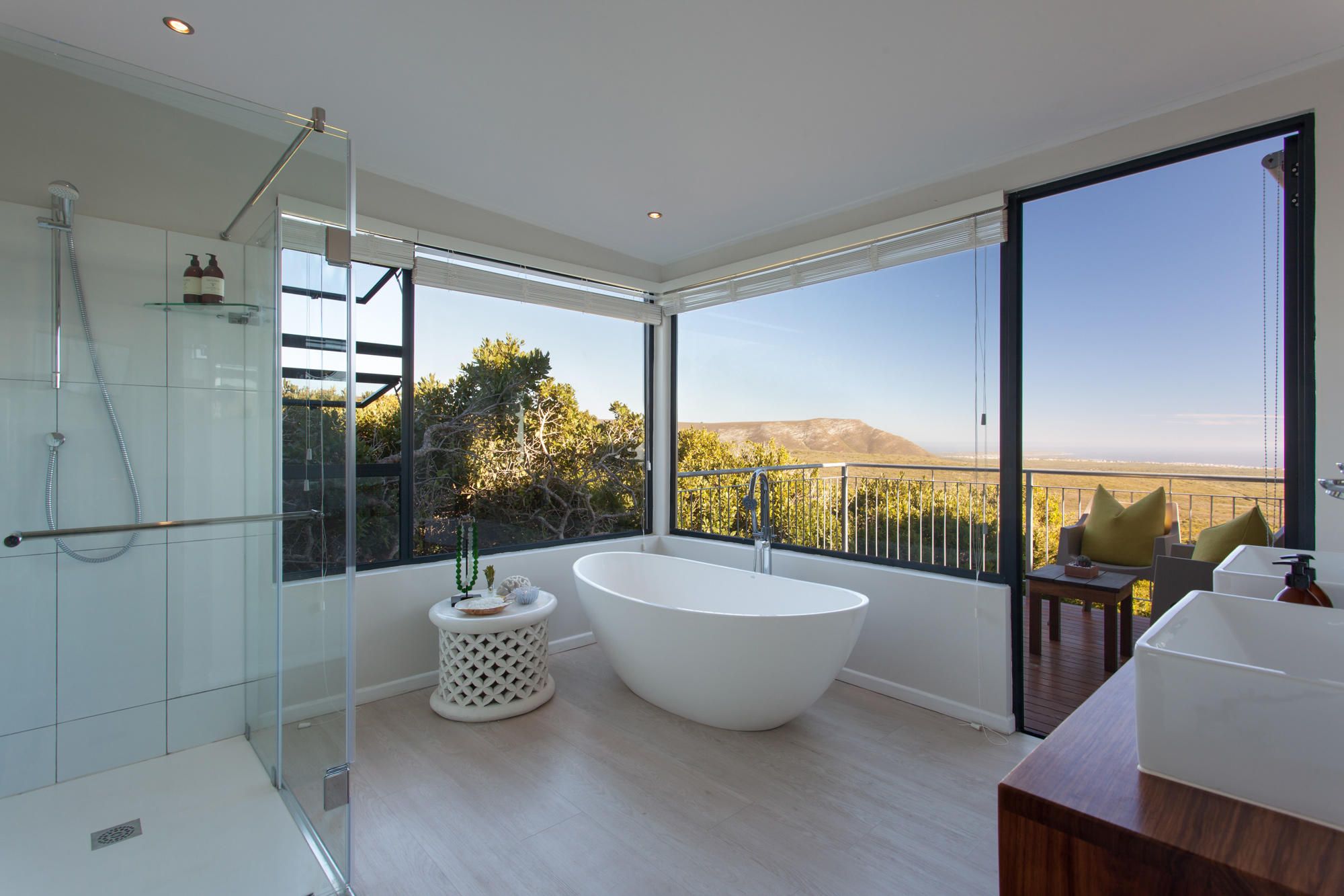 Grootbos Private Nature Reserve Garden Lodge Garden Lodge suite bathroom 