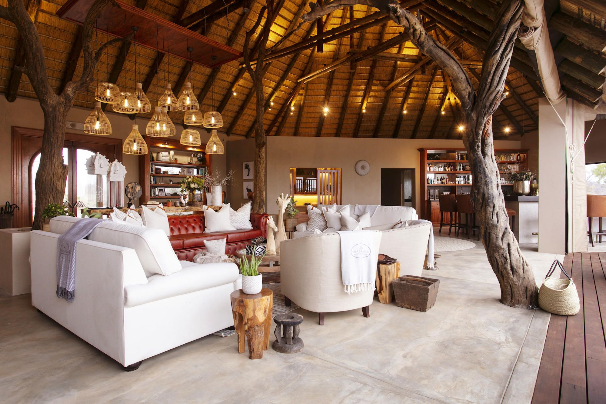 Aufenthaltsbereich im Tharbamati Tented Camp Hoedspruit