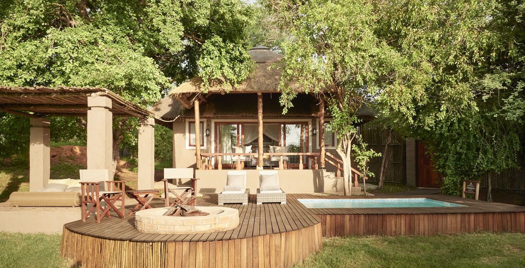 Sanctuary Chobe Chilwero Lodge