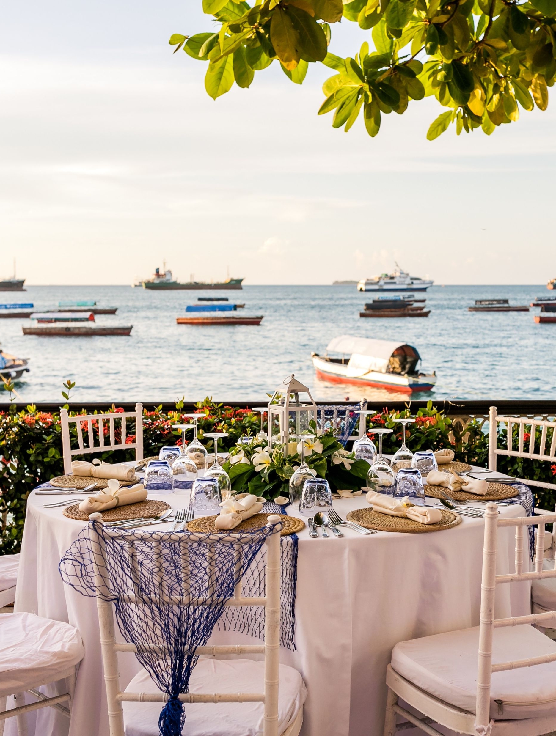 Tansania-Park_Hyatt_Zanzibar-Dining_Room_-_Seafood_Night_1.jpg