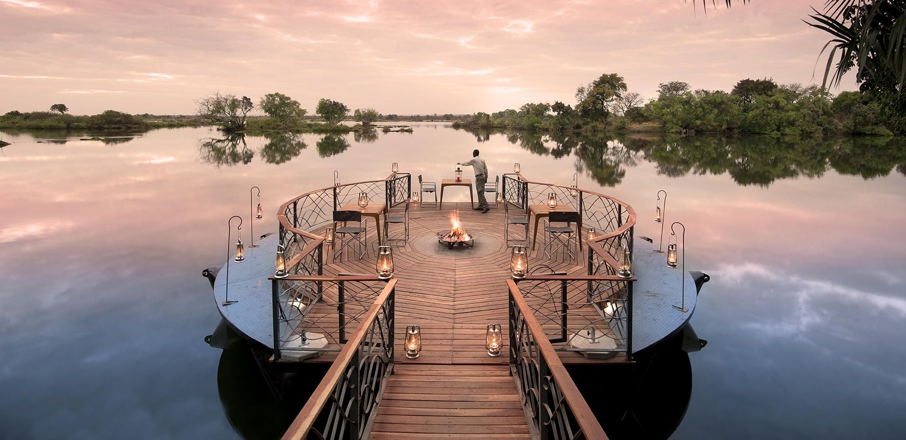 Feuerstelle African Bush Camps Thorntree River Lodge